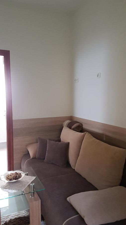 Topart Apartman ตาปอลซา ภายนอก รูปภาพ